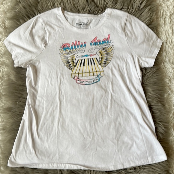 Billy Joel World Tour 1984 T-Shirt - Picture 1 of 5